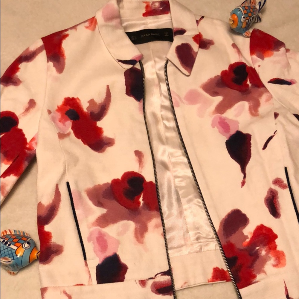 Beautiful ZARA "moto"-like floral jacket